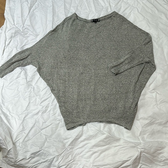 C'est Moi Heather Grey Boatneck Batwing 3/4 sleeve Top - M/L - EUC - Picture 3 of 8